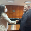 La embajadora de España, Carmen Castiella Ruiz de Velazco y el Presidente de la CSJ, doctor Antonio Fretes.