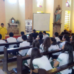 Bomberos voluntarios también participaron de la charla informando a los estudiantes sobre accidentes vehiculares por consumo de alcohol.