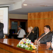 El presidente de la Asociación de Jueces del Paraguay, doctor Delio Vera Navarro, dando la bienvenida al conferencista y a los participantes.