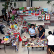 Feria de artesanía en la plazoleta del Palacio.