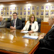 El presidente de la Corte Suprema de Justicia, Dr. Luis María Benítez Riera, recibió a la delegación en la sala del Plenario.