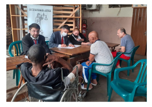 Entrevistaron a recluidos extranjeros en la Penitenciaría Nacional de Tacumbú.