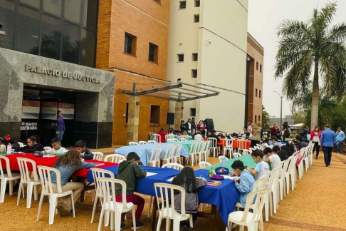 Niños y niñas participaron de concurso de Dibujo Jurídico en Concepción.