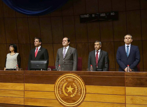 Organizado por la Asociación de Magistrados de la Justicia de Paz del Paraguay, esta mañana empezó el congreso “La Justicia de Paz y sus avances”.