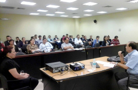 Jornada de capacitación en el Palacio de Justicia de Pilar.