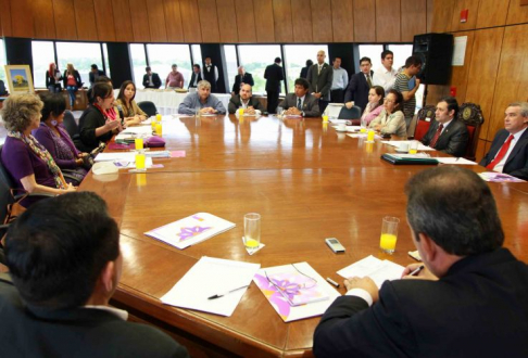 En el Salón Vip de la Cámara de Diputados se realizó esta mañana la presentación del Proyecto de Ley “Integral para Prevenir, Sancionar y Erradicar la Violencia contra las Mujeres”.