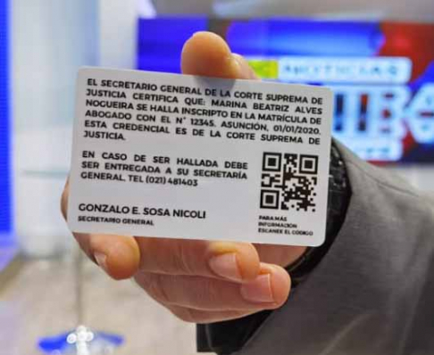 La nueva credencial contará en la parte posterior un código de respuesta rápida (Código QR) que podrá ser escaneado desde cualquier smartphone.