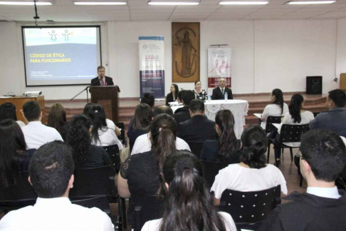 Realizaron curso taller sobre Rol del Servidor Judicial.