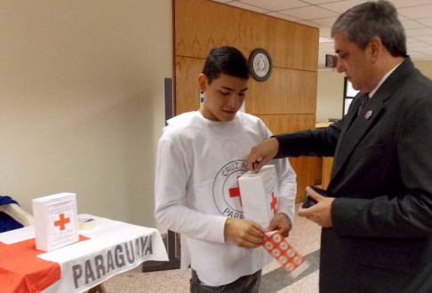 El presidente de la Circunscripción de Cordillera, doctor Carlos Cabriza, acompaña la jornada del día de la solidaridad