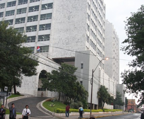 Fachada del Palacio de Justicia de Asunción.