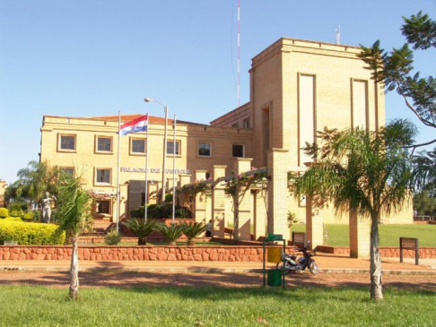 Fachada del Palacio de Justicia de Misiones.