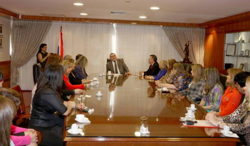 Reunión entre el titular de la Corte y representantes de la Asociación de Jueces del Paraguay.