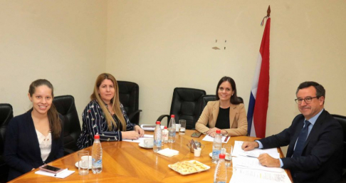 La reunión se llevó a cabo en la sede judicial de la Capital, en la sala de reuniones del 8° piso de la Torre Norte.