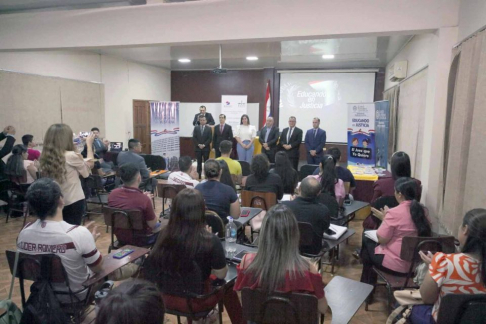 Programa “Educando en Justicia” instruyó a universitarios de Curuguaty.