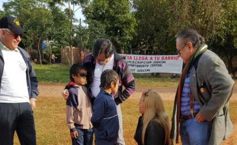 Durante la jornada, varios sicólogos asistieron a los niños presentes.