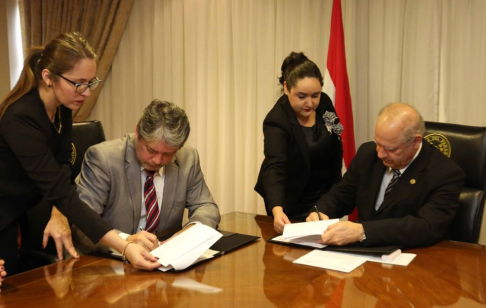 Firma de Convenio entre la Corte Suprema de Justicia y la Universidad Técnica de Comercialización y Desarrollo.