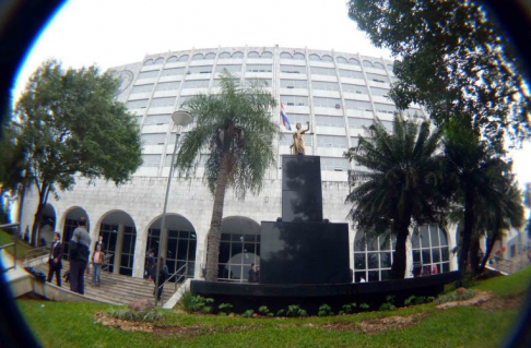 Fachada del Palacio de Justicia de Asunción