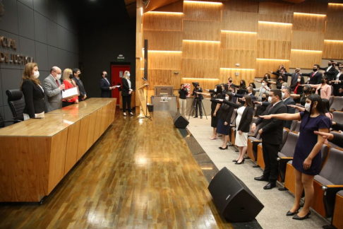 Presidente, doctor César Diesel tomó juramento en el Este del país.