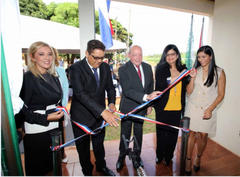 El presidente de la CSJ y ministro superintendente de la Circunscripción Judicial de Alto Paraná, doctor César Diesel y la vicepresidente primera, doctora Carolina Llanes encabezaron el acto