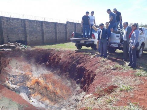 Por orden judicial se procedió a la incineración de más de 700 kilogramos de la droga marihuana.