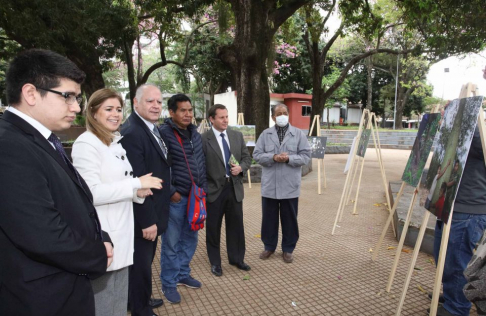 Exposición Itinerante de Fotos-Acción Indígena frente al cambio climático.