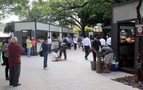 Un total de 20 casillas fueron construidas para los vendedores.