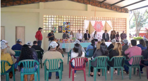 La jueza de ejecución penal, Sandra Marysel Candia Troche, encabezó la visita al Penal Regional de Villarrica.