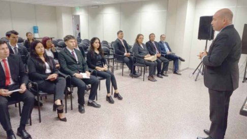 Los alumnos de la carrera de Derecho de la Universidad San Lorenzo (UNISAL) de la ciudad de Itauguá, participaron de diversas actividades educativas en la XIII Circunscripción Judicial de Cordillera.