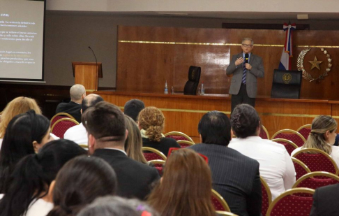 El doctor Juan Carlos Mendonca Bonnet habló sobre Derecho Constitucional.