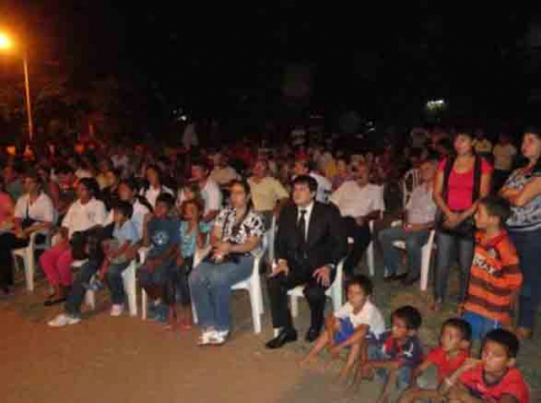 Vecinos del barrio Trinidad participaron de una jornada de capacitación contra la violencia intrafamiliar.