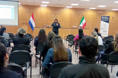 Culminó módulo X del Diplomado Especializado en Niñez y Adolescencia en Encarnación.