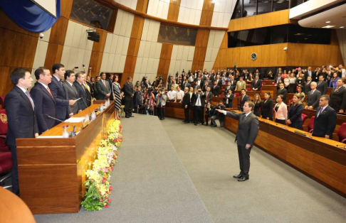 El doctor Martínez Simón juró como nuevo ministro de la Corte Suprema.