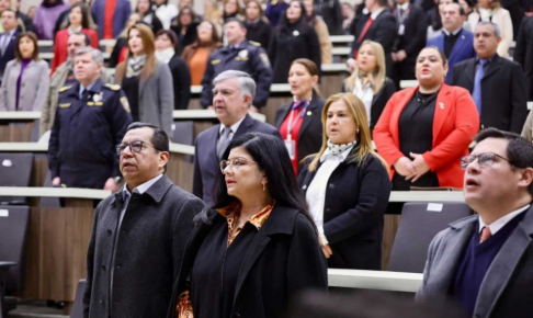 Ministra Llanes en el lanzamiento del Plan SUMAR y DROSINSUR.