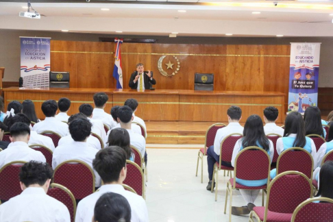 Recibieron una charla por parte del juez Camilo Torres, del fuero Penal de la Niñez y de la Adolescencia.