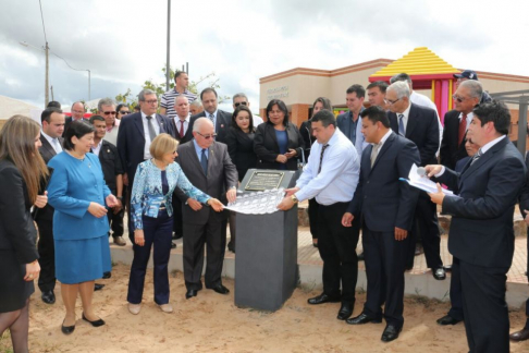 Descubrieron Monolito y placa conmemorativa de la calle Julio Óscar Bajac y Urundey durante el acto.