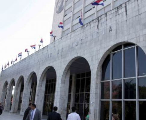 Fachada del Palacio de Justicia de Asunción.