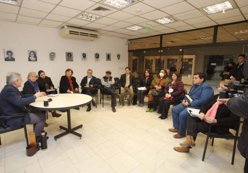 Este jueves en el Museo de la Justicia, Centro de Documentación y Archivo para la Defensa de los Derechos Humanos se realizó la primera reunión entre los partícipes del hallazgo del archivo del terror.