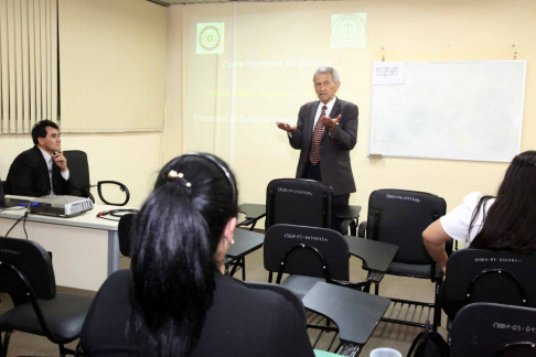 Curso básico de guaraní jurídico para funcionarios judiciales de Capital.