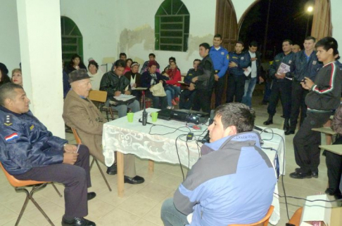 El encuentro convocó a facilitadores judiciales, vecinos, efectivos policiales, profesionales y expertos en prevención de drogas.