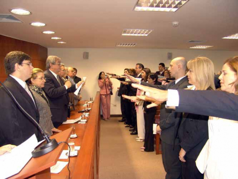 Juramento de agentes fiscales