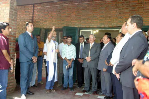 El sacerdote de la localidad bendijo el juzgado y alabó la instalación del mismo.