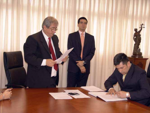 Agentes fiscales prestaron juramento de rigor