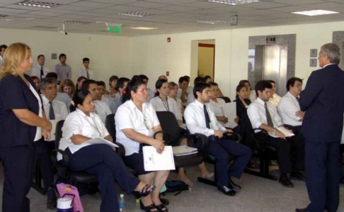 Las charlas de capacitación contaron con gran cantidad de participantes.