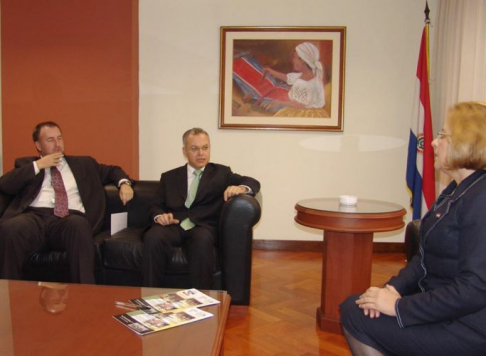 Momento de la reunión mantenida entre el titular del BCP y la presidenta de la Corte