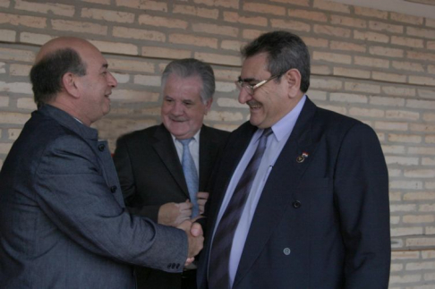 El presidente de la Corte Suprema de Justicia, doctor Antonio Fretes y el comisario principal (SR) César Aquino, Secretario Ejecutivo de la SENAD; firmarán mañana un Convenio de Cooperación Técnica.