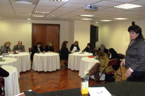 El curso se realiza en el octavo piso del Poder Judicial.