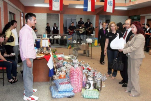 La actividad tiene como objetivo principal otorgar a los reclusos la oportunidad de aprender una salida laboral alternativa para cuando sean liberados.