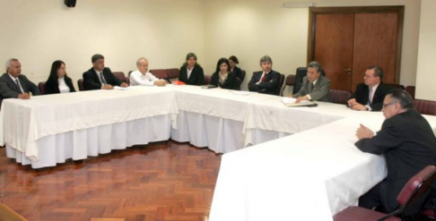 El juez Agngel Cohene presidió la reunión