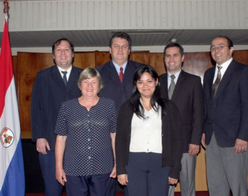 Integrantes de la Mesa Directiva de la Cooperativa Astrea