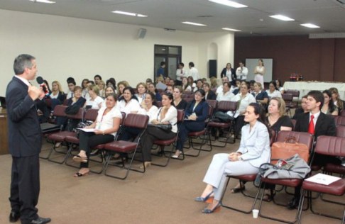 El seminario estuvo a cargo del director de Ceremonial de la máxima instancia judicial, Luis Caballero Ayala